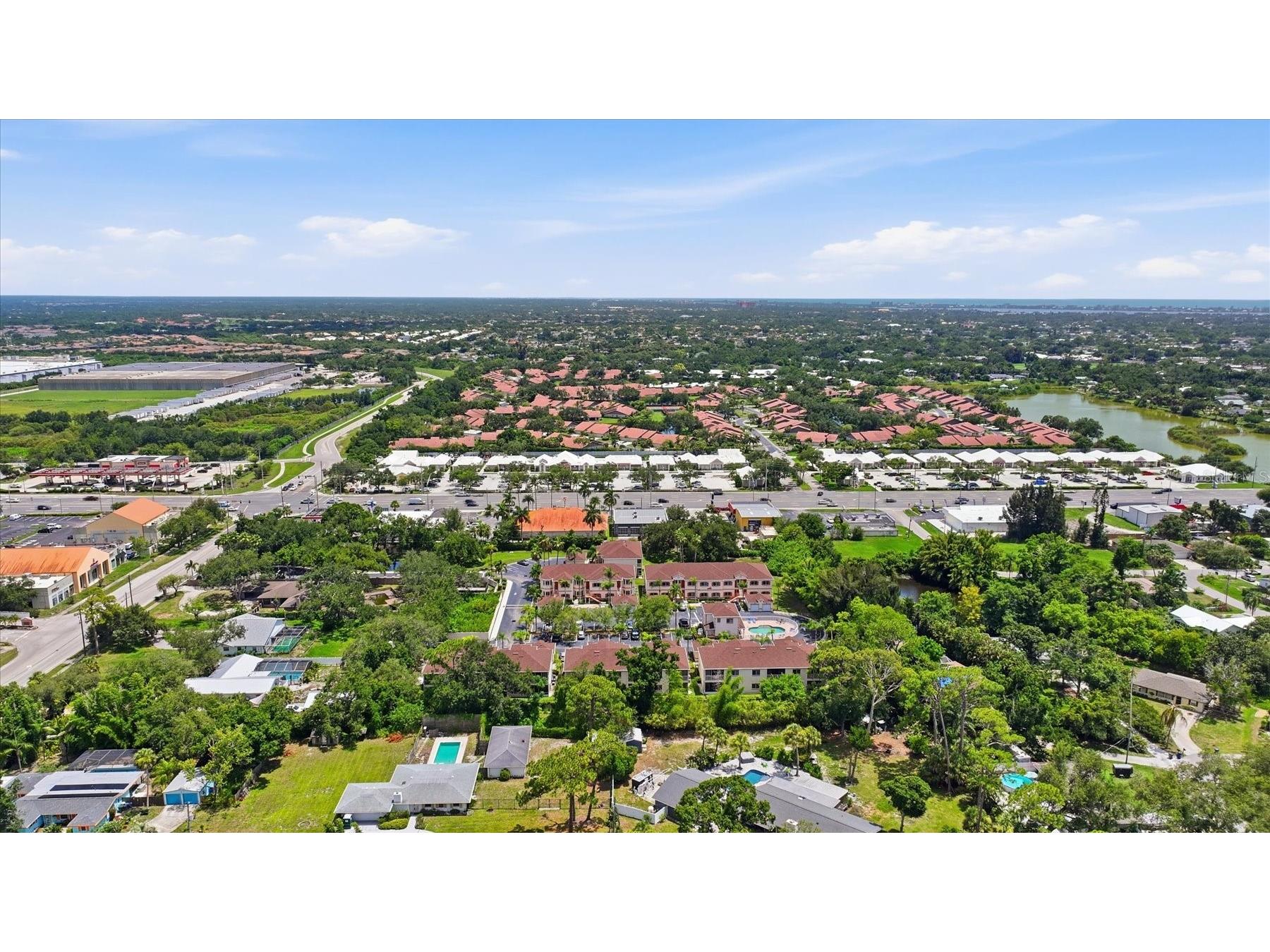 3958 Mediterranea Circle #411 Sarasota FL 34233 A4700011 image38