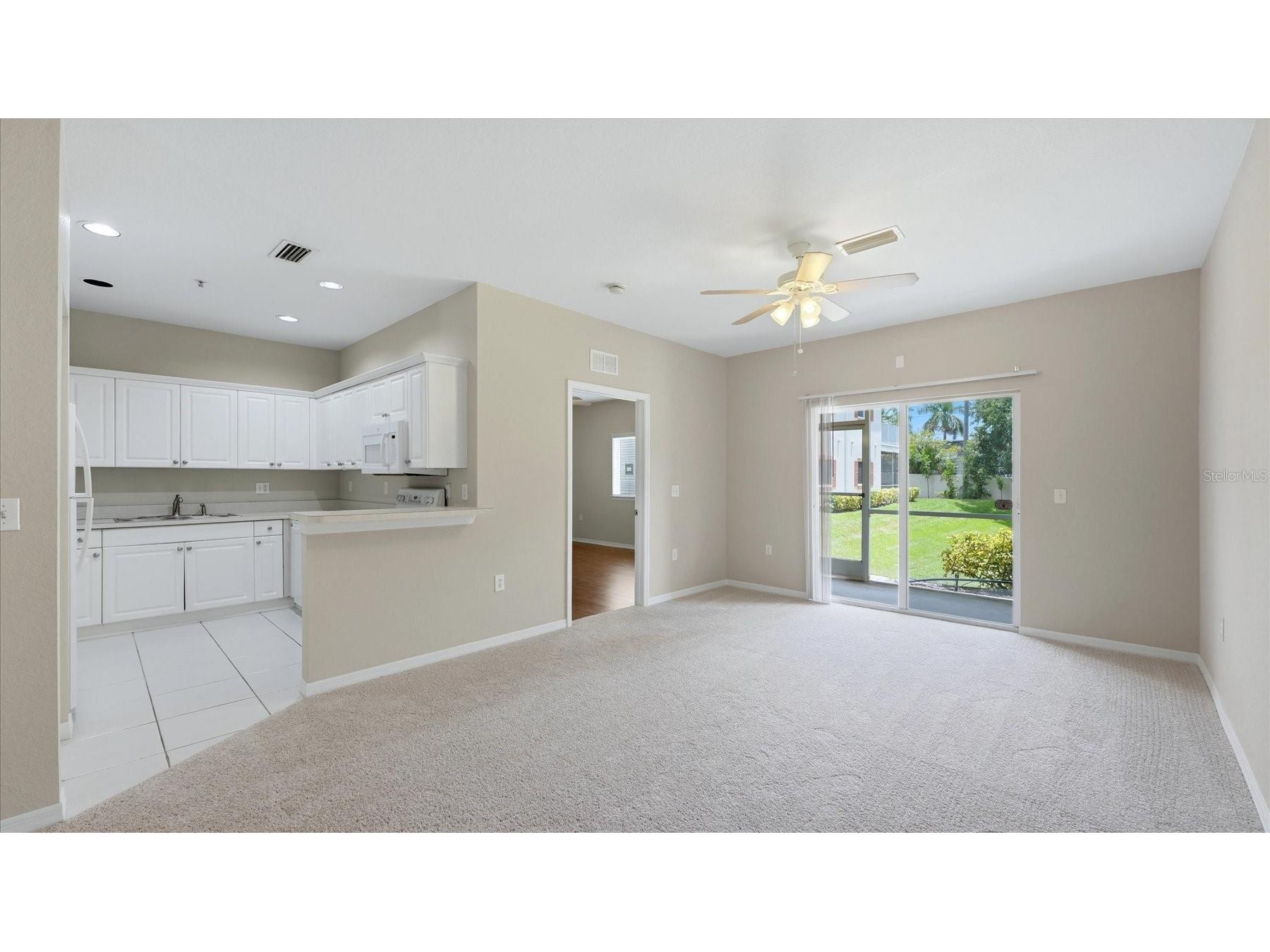 3958 Mediterranea Circle #411 Sarasota FL 34233 A4700011 image7