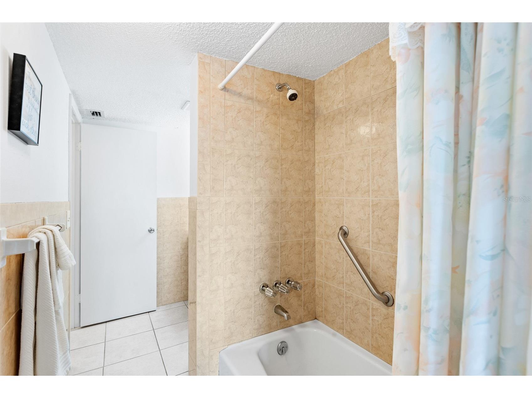 3959 Lake Bayshore Drive #F 412 Bradenton FL 34205 A4683840 image23