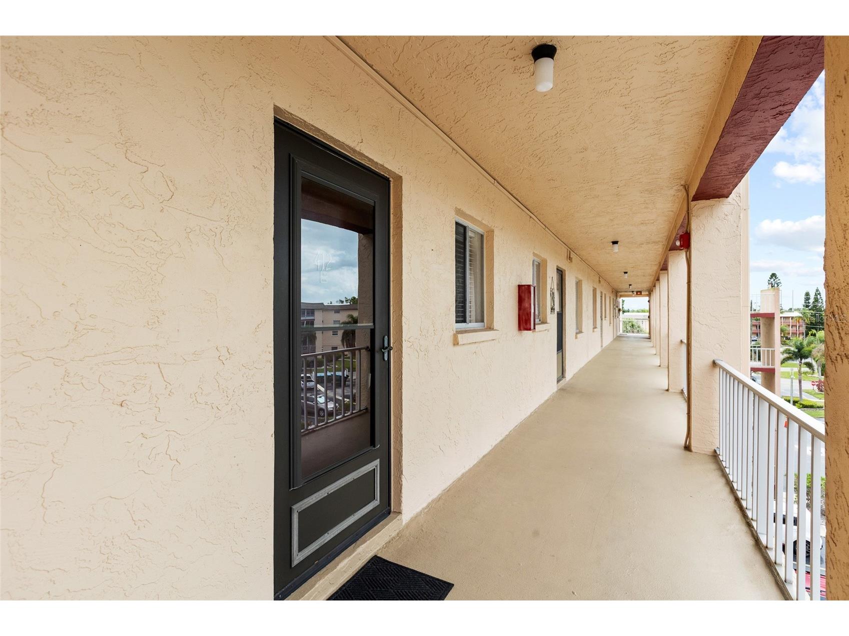 3959 Lake Bayshore Drive #F 412 Bradenton FL 34205 A4683840 image3