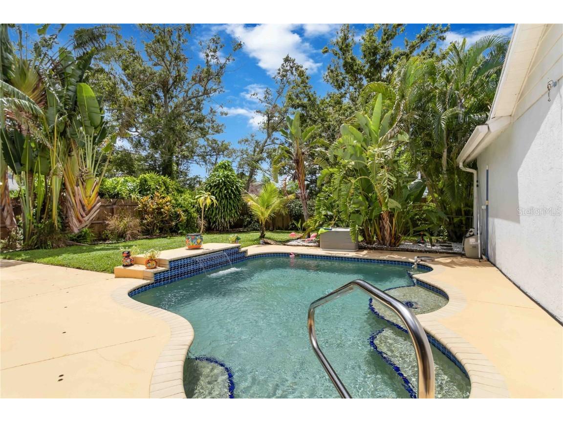 3959 Palau Drive Sarasota FL 34241 A4664765 image2