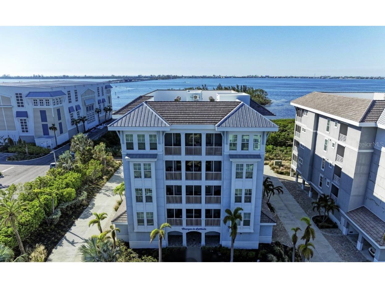 396 Aruba Circle #103 Bradenton FL 34209 - ANNA MARIA SOUND A4676045 image1