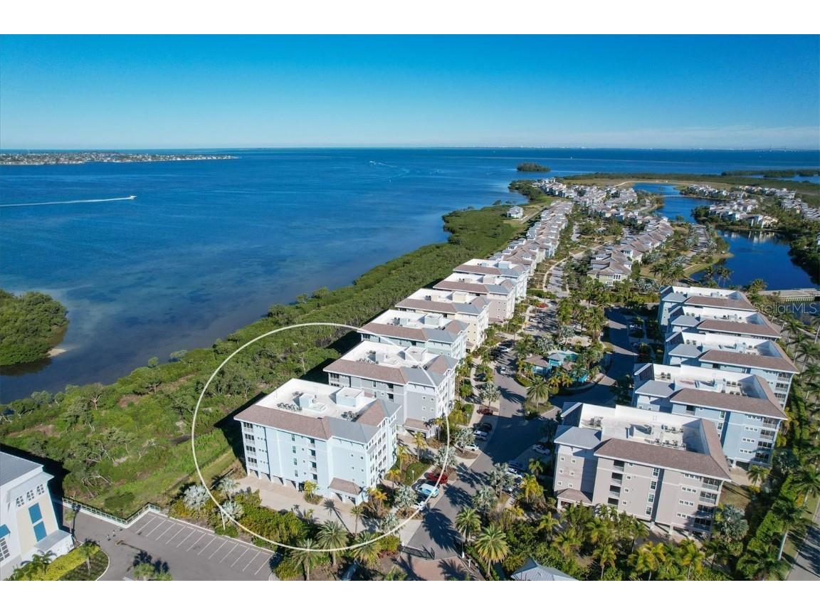 396 Aruba Circle #302 Bradenton FL 34209 A4643161 image1