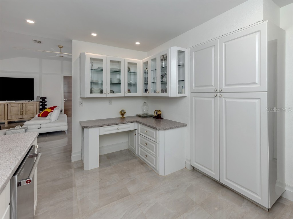 396 Bayshore Drive Venice FL 34285 - ROBERTS BAY ; ICW N6141843 image19