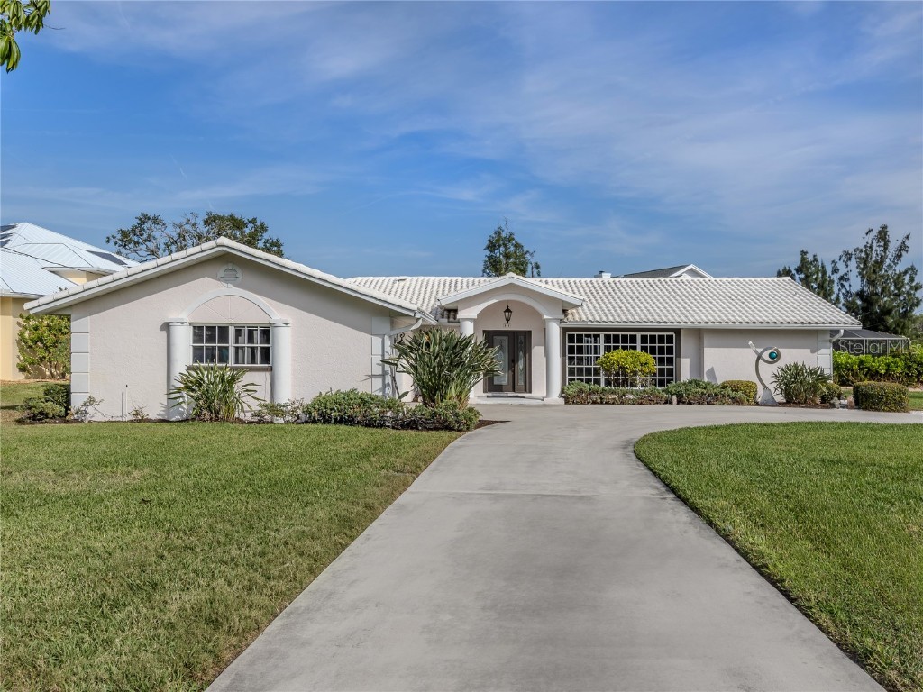 396 Bayshore Drive Venice FL 34285 - ROBERTS BAY ; ICW N6141843 image2