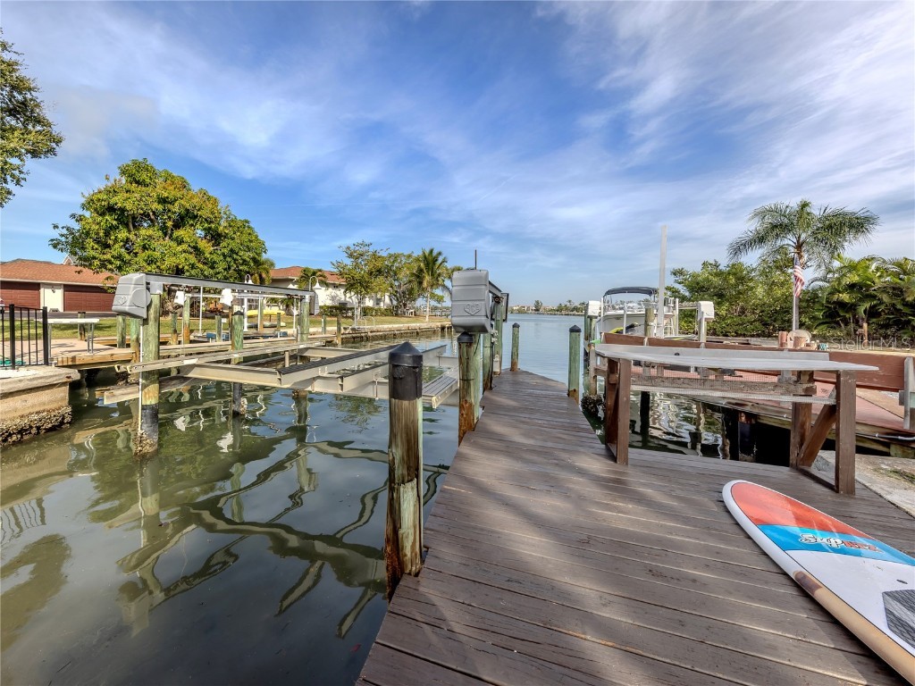 396 Bayshore Drive Venice FL 34285 - ROBERTS BAY ; ICW N6141843 image8