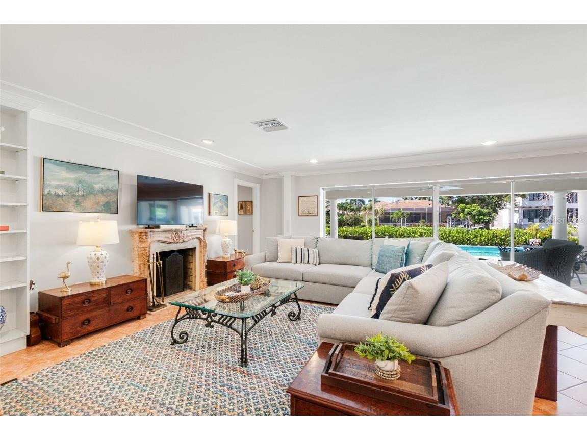 396 Bob White Drive Sarasota FL 34236 A4662351 image11