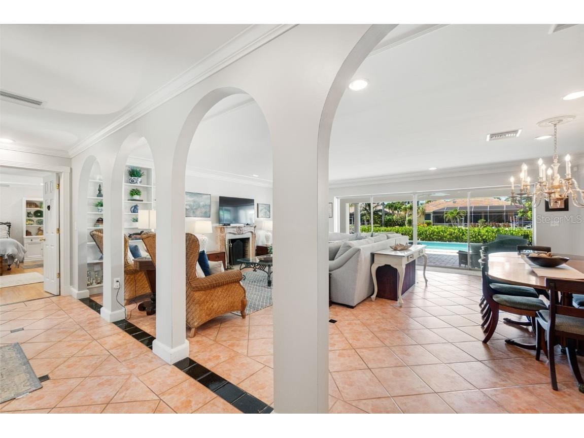 396 Bob White Drive Sarasota FL 34236 A4662351 image6