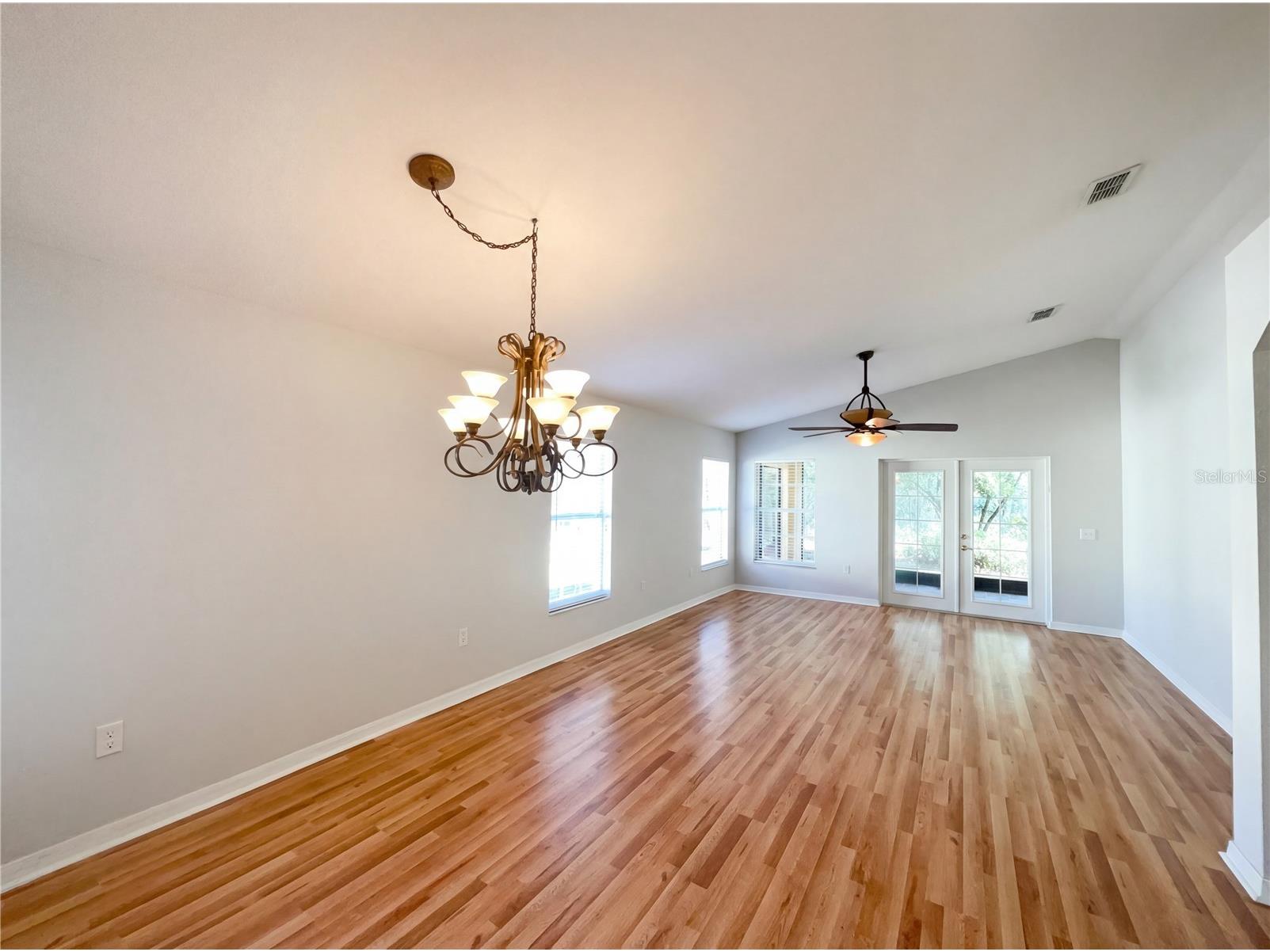 396 Grand Canal Drive Kissimmee FL 34759 O6385413 image4