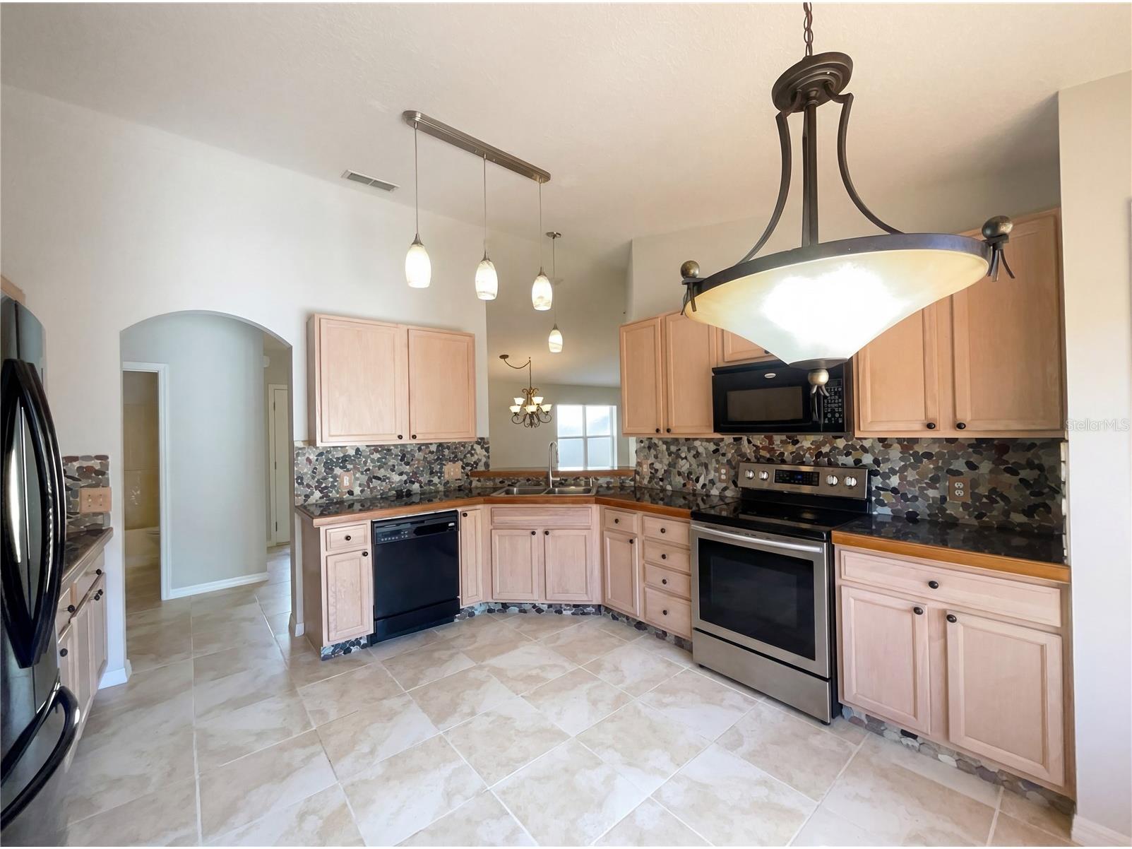 396 Grand Canal Drive Kissimmee FL 34759 O6385413 image8
