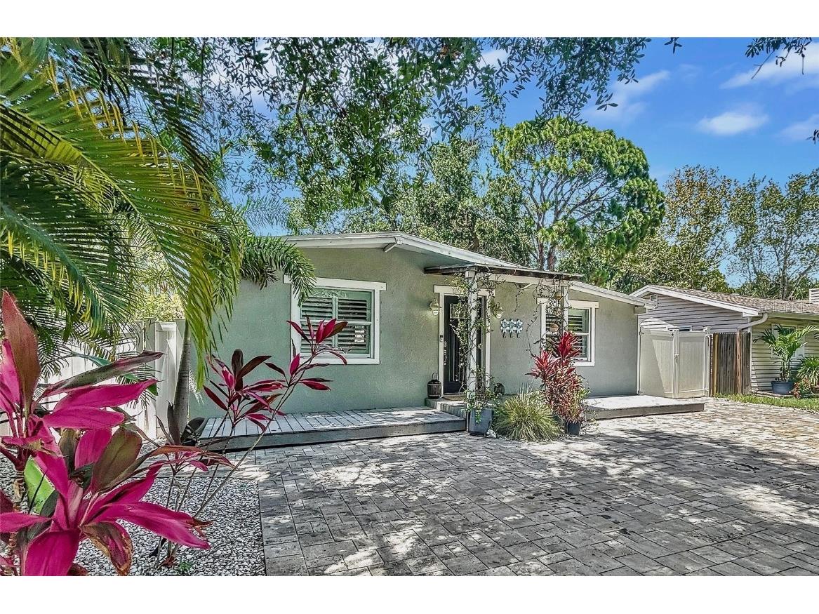 396 Kentucky Avenue Crystal Beach FL 34681 U8204986 image1