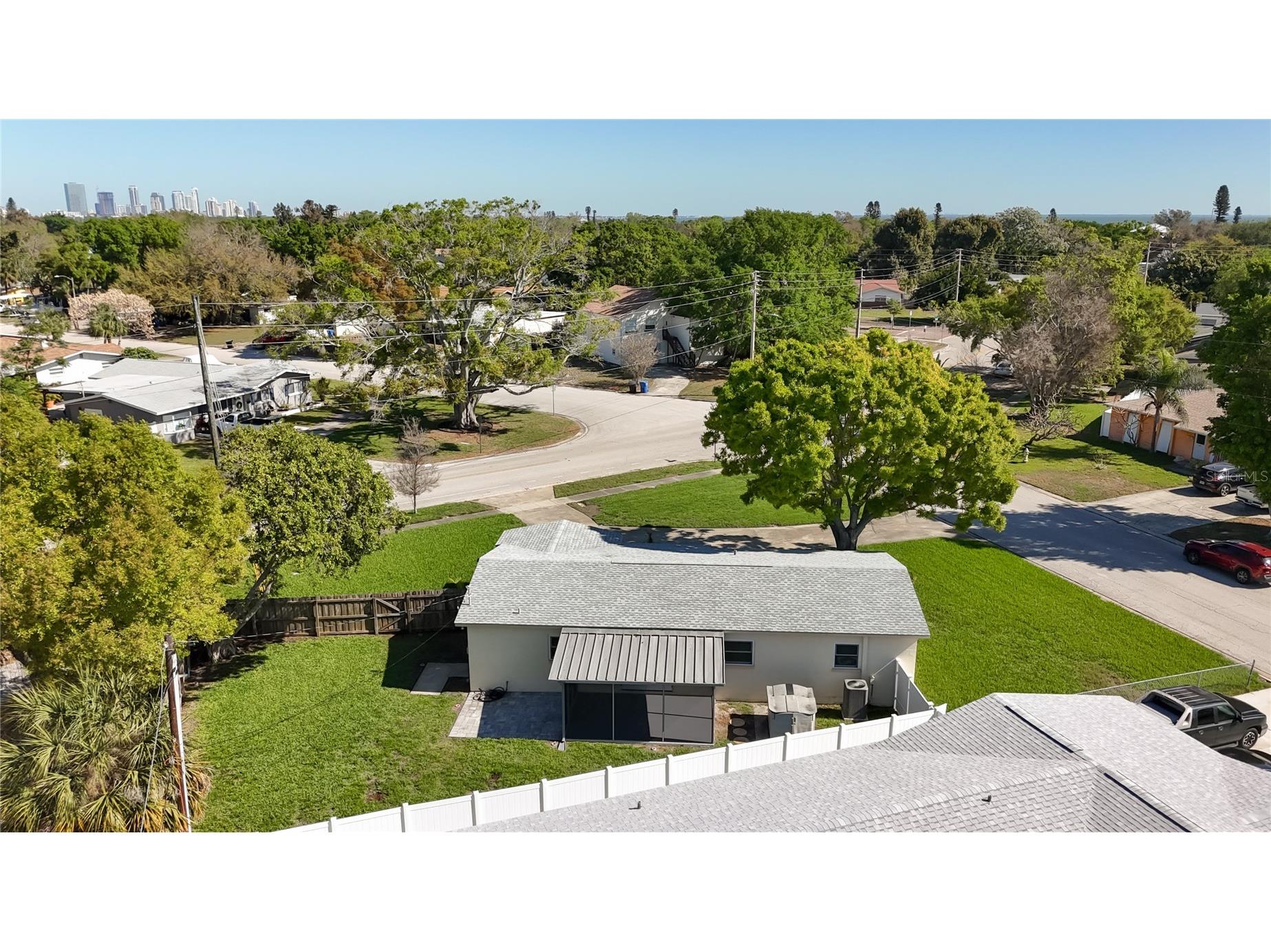 396 Lewis Boulevard SE Saint Petersburg FL 33712 TB8489515 image41