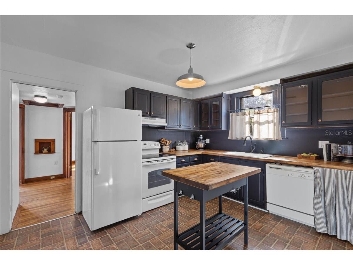 396 NW Hillsboro Street Lake City FL 32055 GC537846 image7