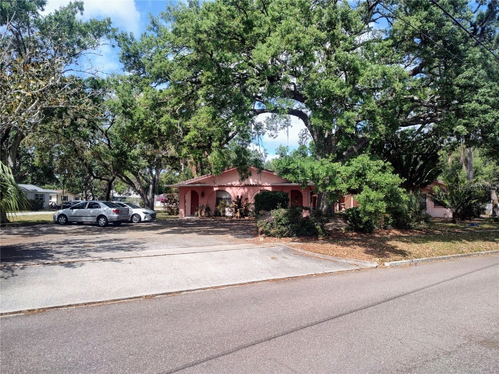 3960 12th Street N Saint Petersburg FL 33703 U8195297 image1
