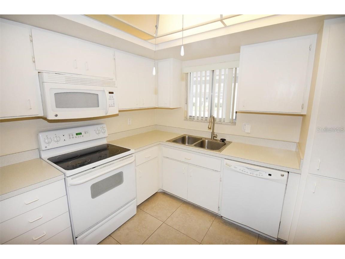 3961 Ashwood Lane #44 Sarasota FL 34232 A4653655 image8