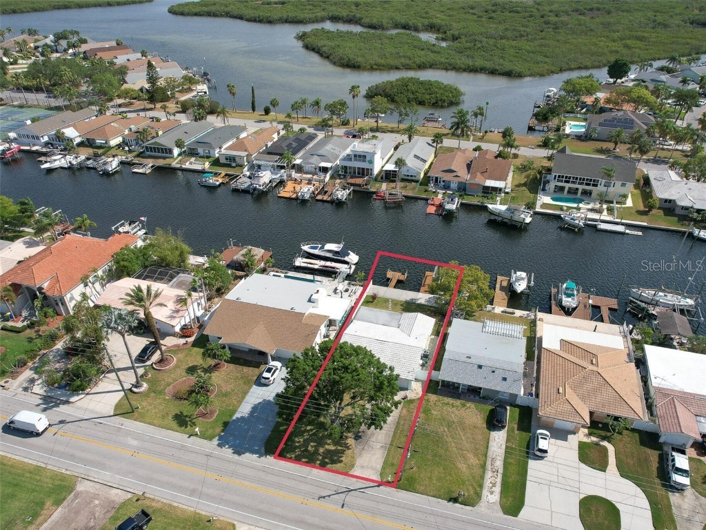 3961 Floramar Terrace New Port Richey FL 34652 - CANAL LEADS TO GULF OF MEXICO T3450171 image1