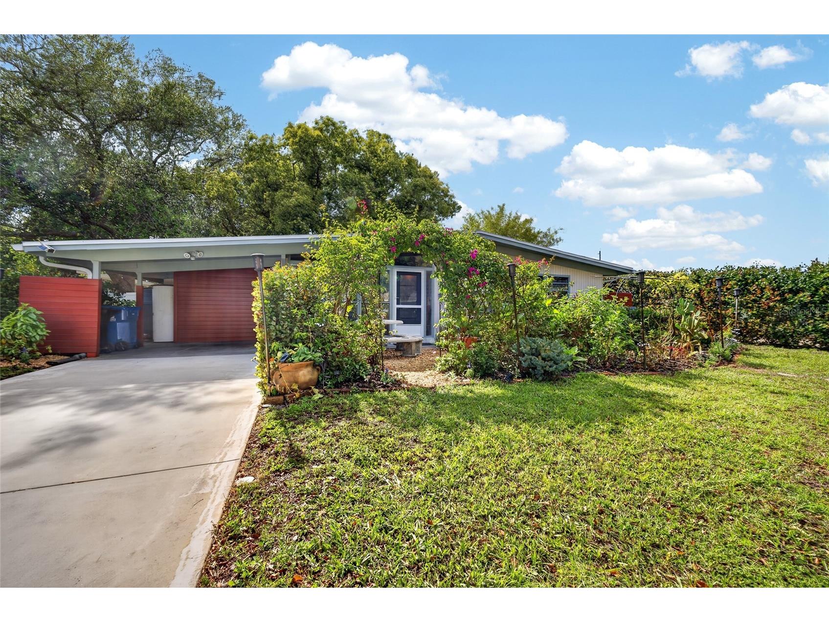 3962 60th Street N Saint Petersburg FL 33709 TB8496996 image1
