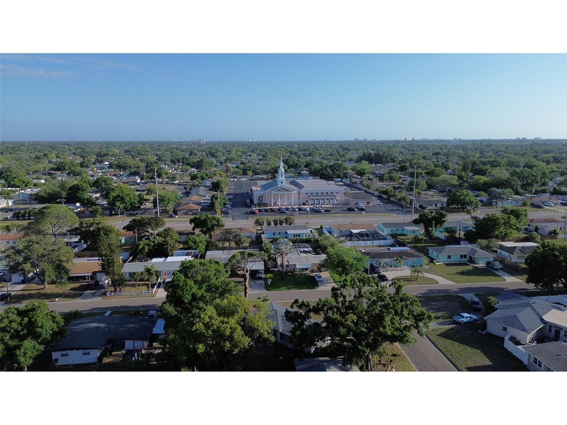 3962 60th Street N Saint Petersburg FL 33709 TB8496996 image49