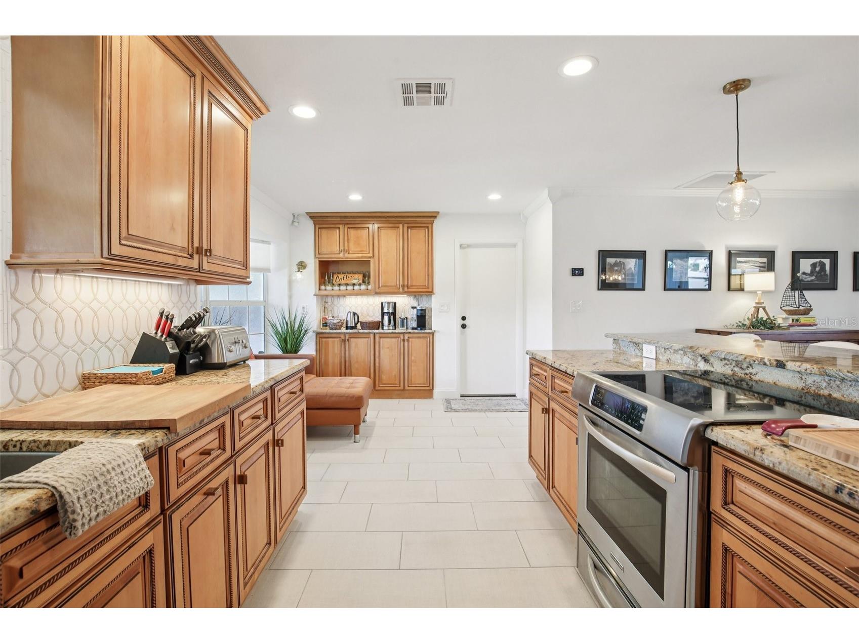 3963 14th Street NE Saint Petersburg FL 33703 - TAMPA BAY TB8472201 image14