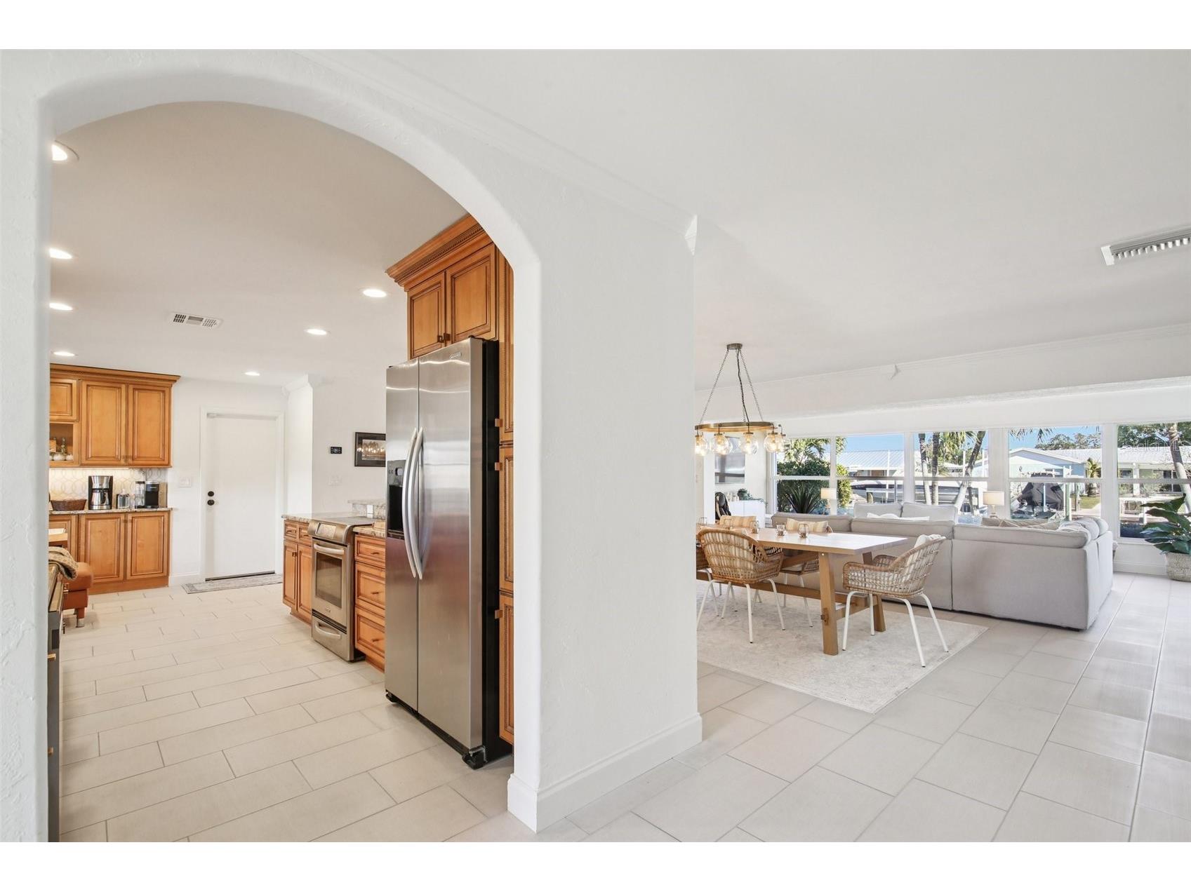 3963 14th Street NE Saint Petersburg FL 33703 - TAMPA BAY TB8472201 image15
