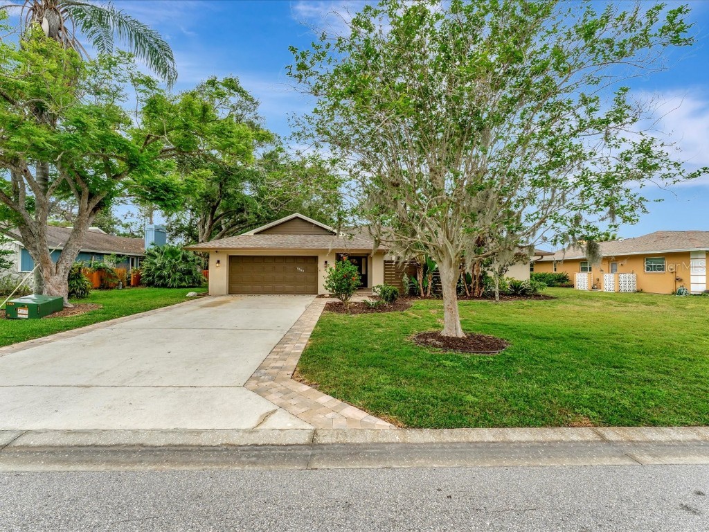 3963 Country View Drive Sarasota FL 34233 A4606546 image1