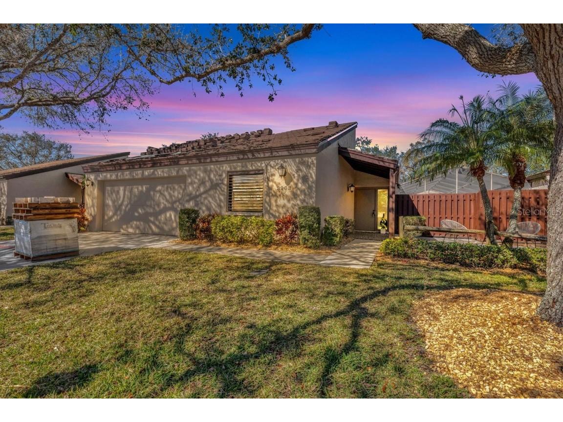 3963 Glen Oaks Manor Drive Sarasota FL 34232 A4560742 image1