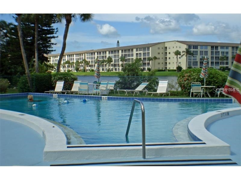 3963 Lake Bayshore Drive #F-414 Bradenton FL 34205 A4695508 image26