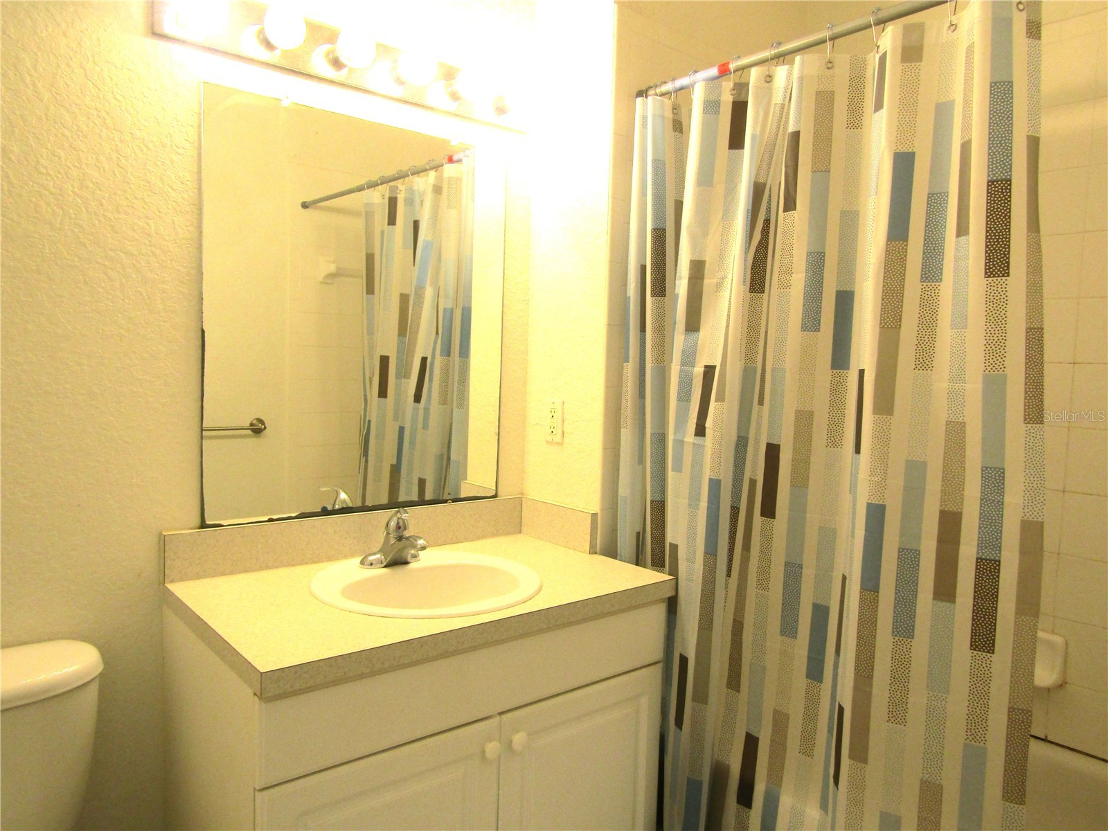 3966 Mediterranea Circle #421 Sarasota FL 34233 A4693807 image20