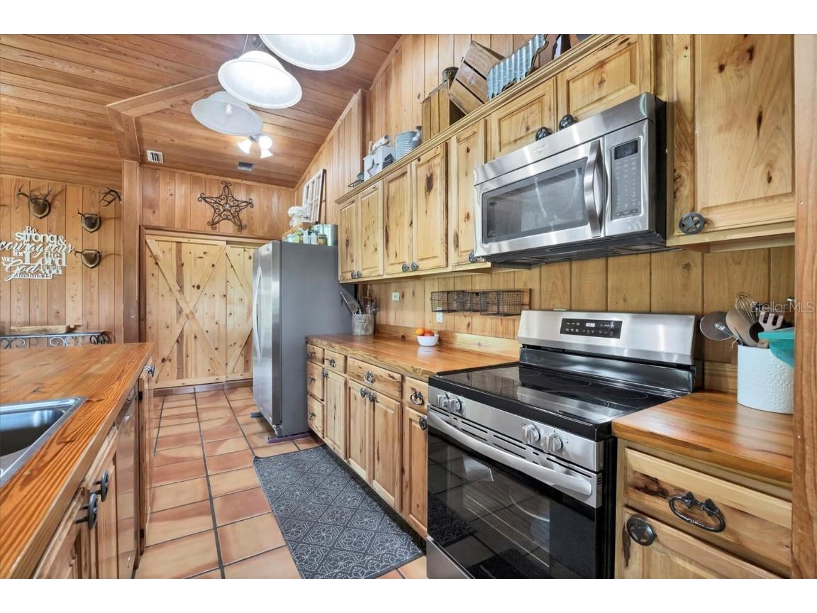 39700 State Road 70 E Myakka City FL 34251 A4656406 image15