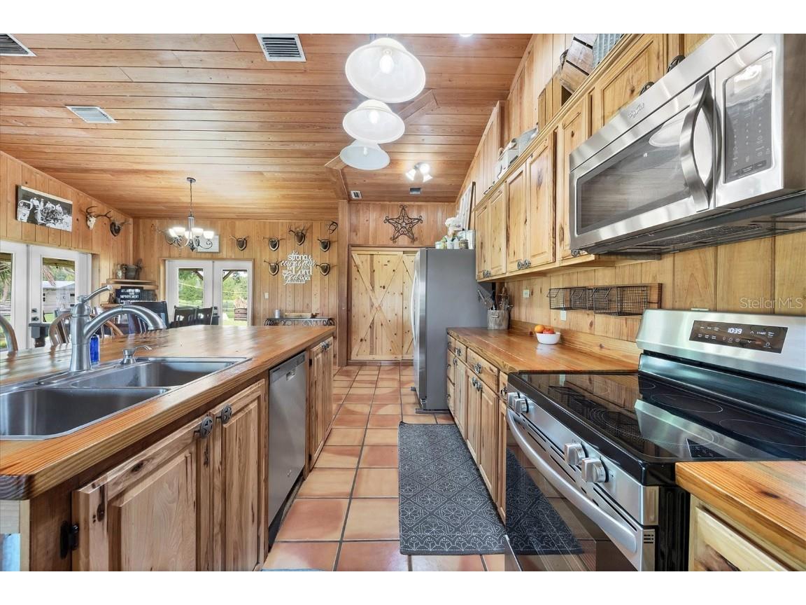 39700 State Road 70 E Myakka City FL 34251 A4656406 image16