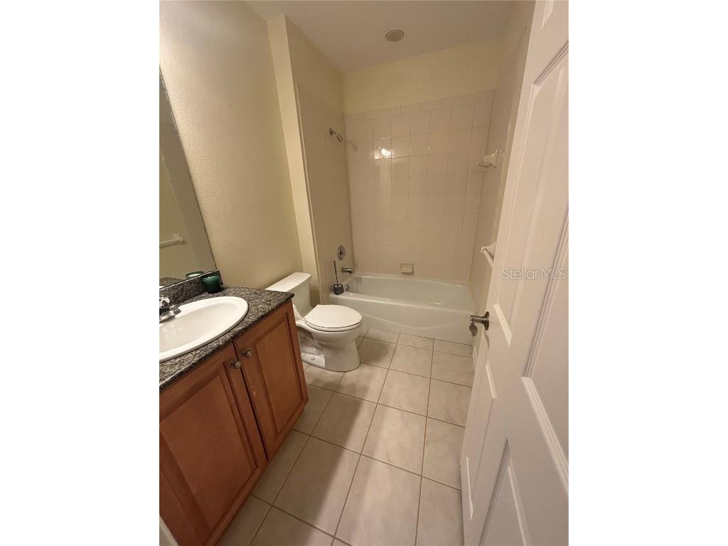 3971 Square East Lane #8 Sarasota FL 34238 A4675572 image15