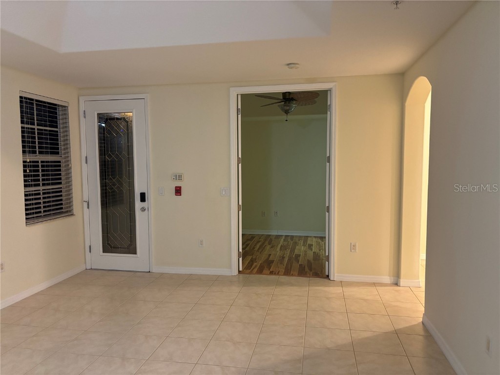 3971 Square East Lane #8 Sarasota FL 34238 A4675572 image4