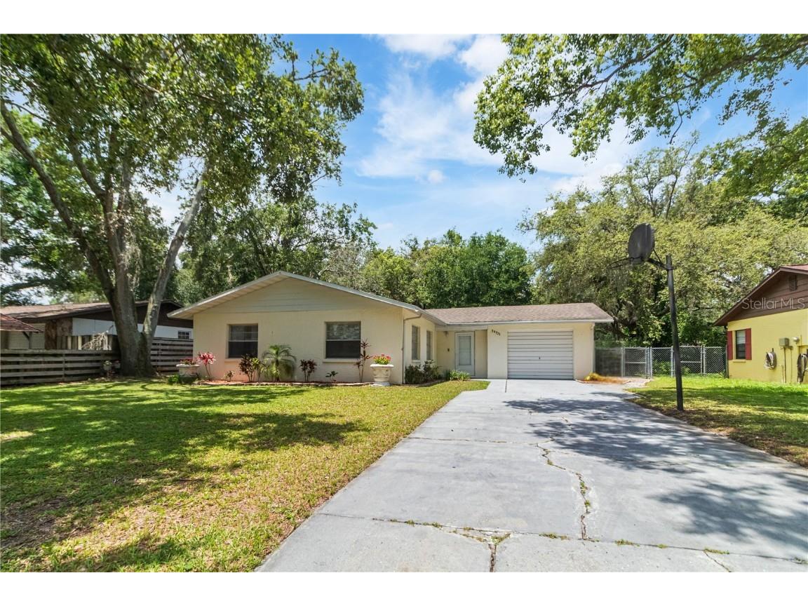39721 Meadowood Loop Zephyrhills FL 33542 TB8394144 image1