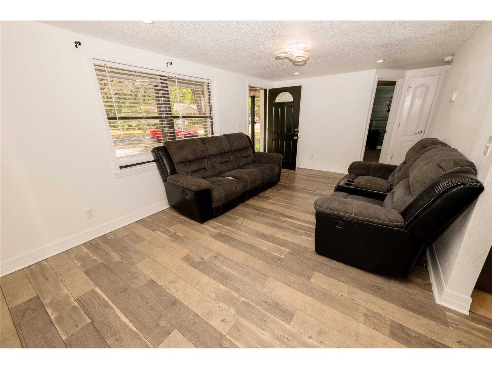 39736 Meadowood Loop Zephyrhills FL 33542 S5150711 image4