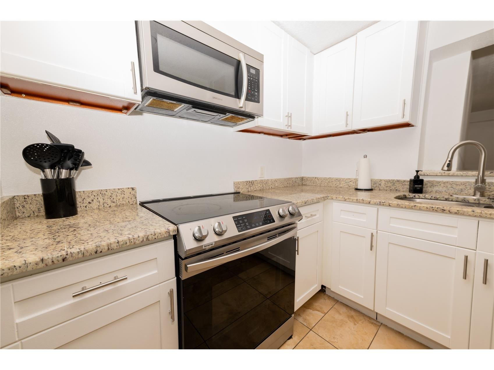 39736 Meadowood Loop Zephyrhills FL 33542 S5150711 image8