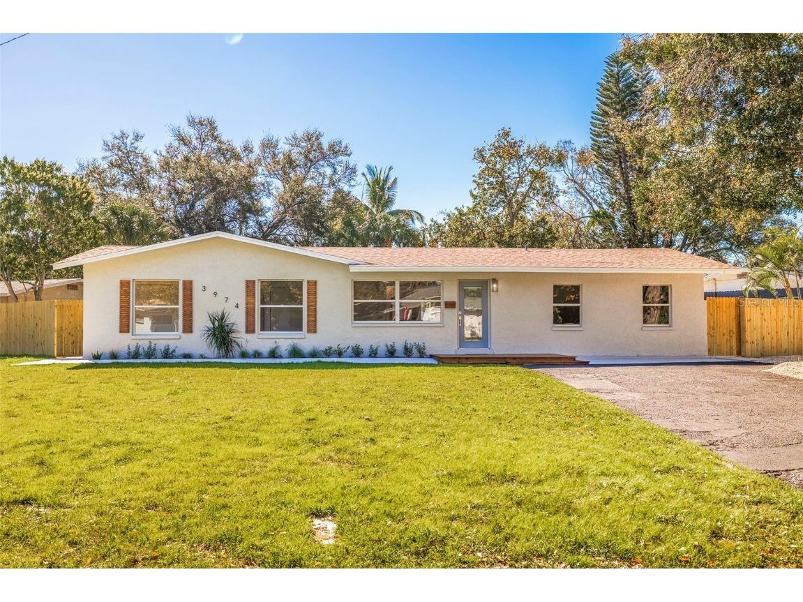 3974 Porpoise Drive SE Saint Petersburg FL 33705 U8229849 image1