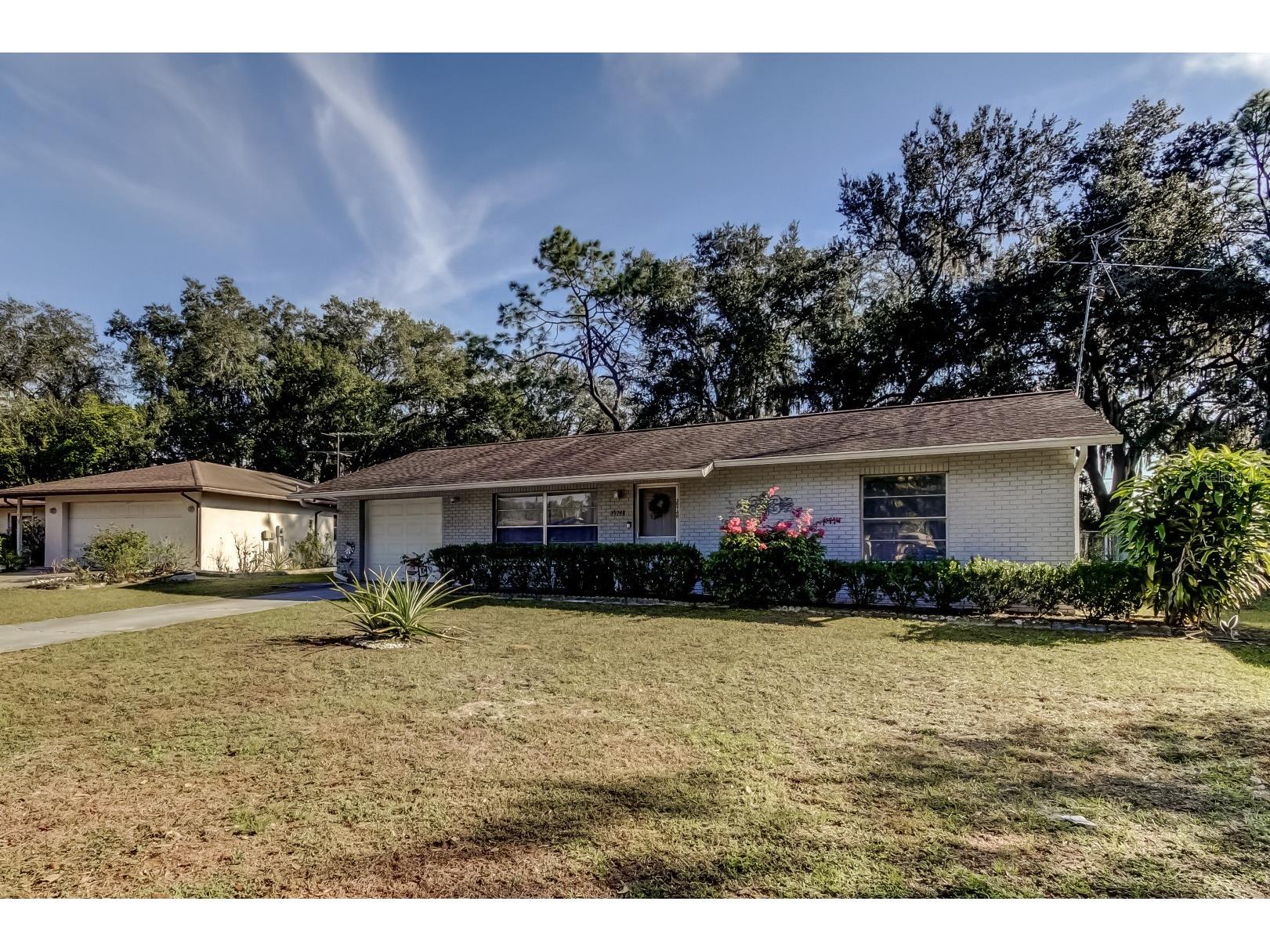 39748 Meadowood Loop Zephyrhills FL 33542 TB8467239 image1
