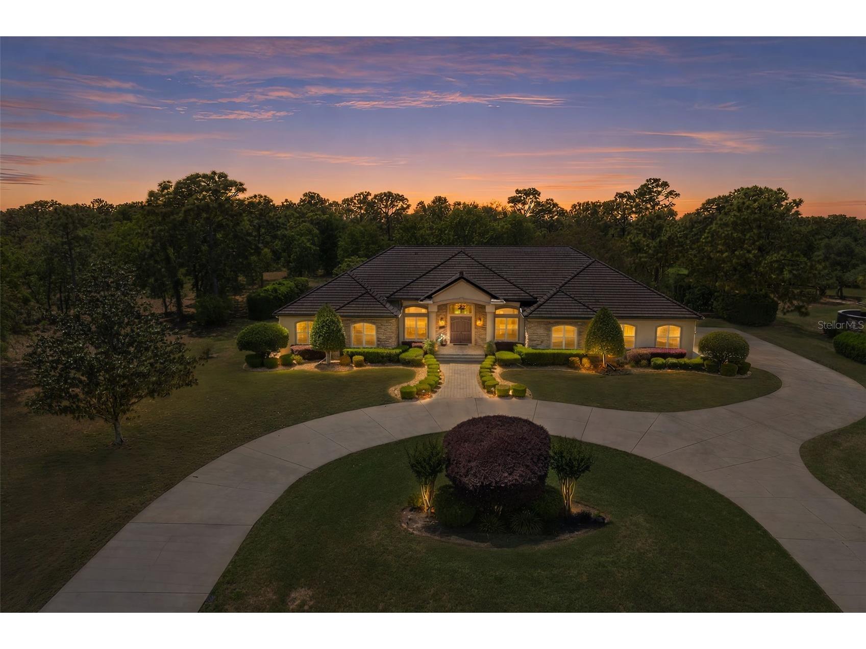 3975 N Grayhawk Loop Lecanto FL 34461 W7885077 image1
