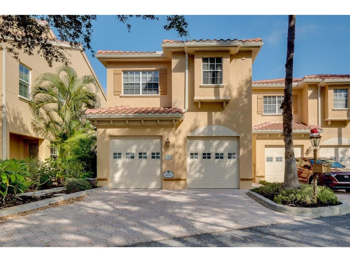 3975 Square East Lane #9 Sarasota FL 34238 A4669269 image1