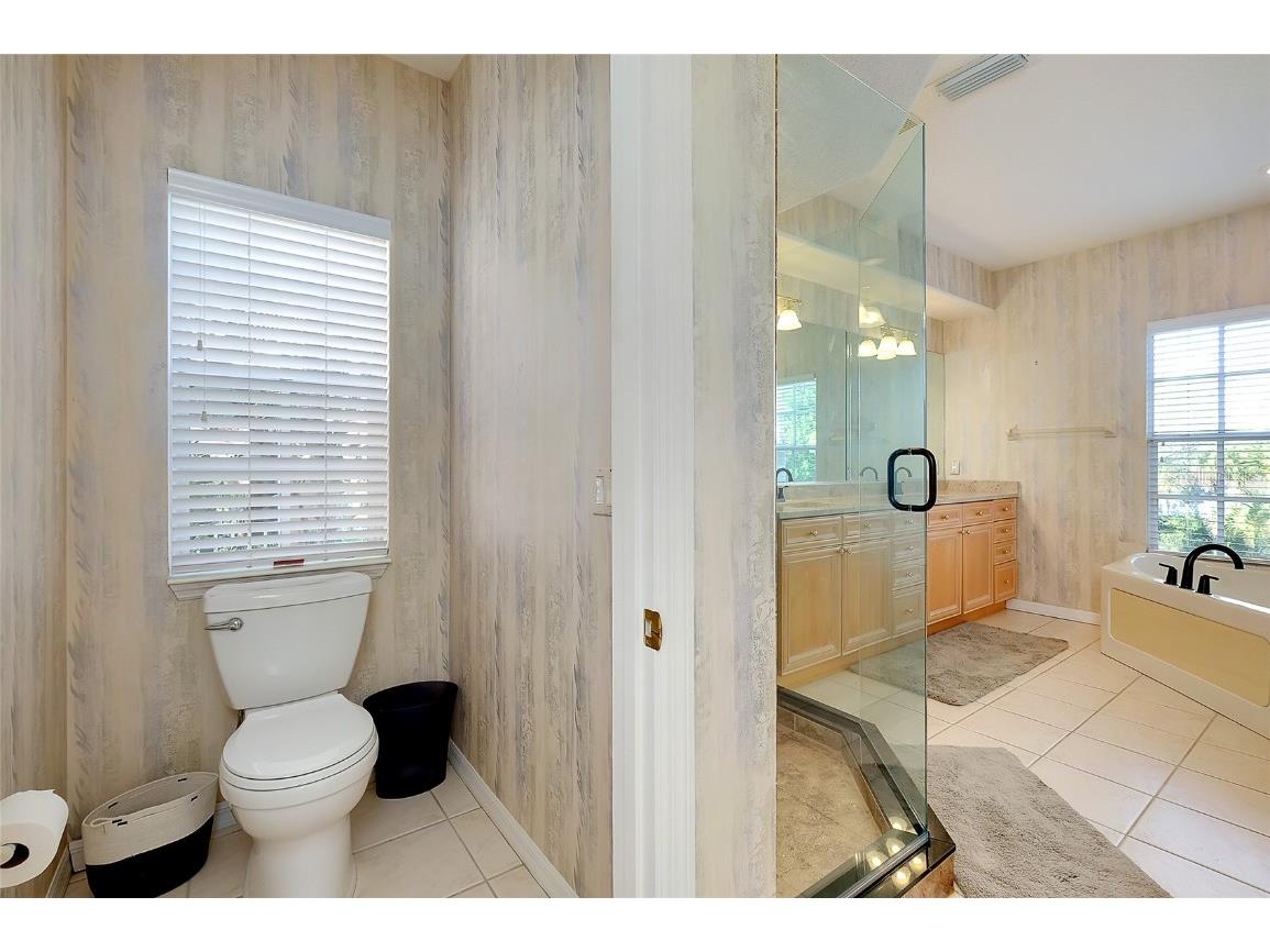 3975 Square East Lane #9 Sarasota FL 34238 A4669269 image29