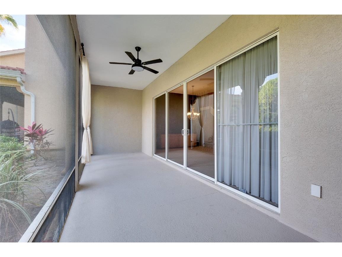 3975 Square East Lane #9 Sarasota FL 34238 A4669269 image47