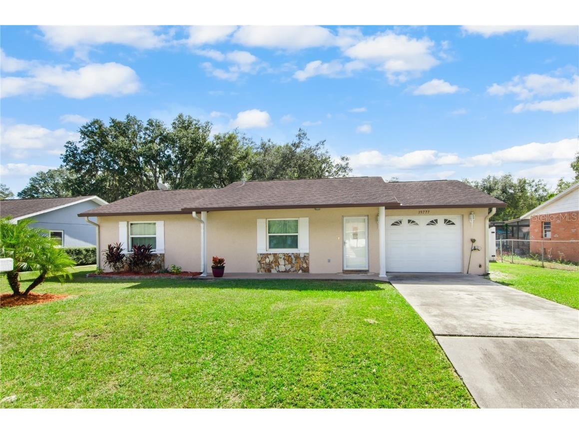 39777 Meadowood Loop Zephyrhills FL 33542 U8218709 image1