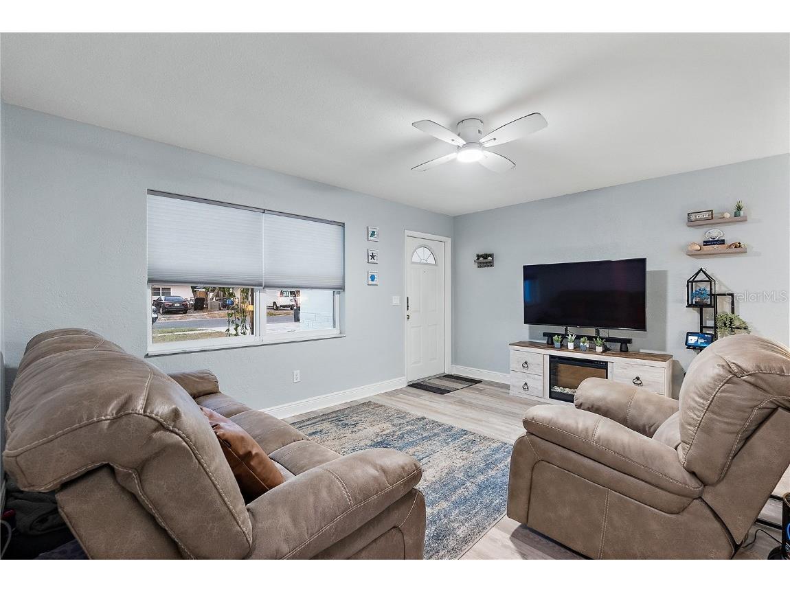 3978 43rd Avenue N Saint Petersburg FL 33714 TB8451443 image4