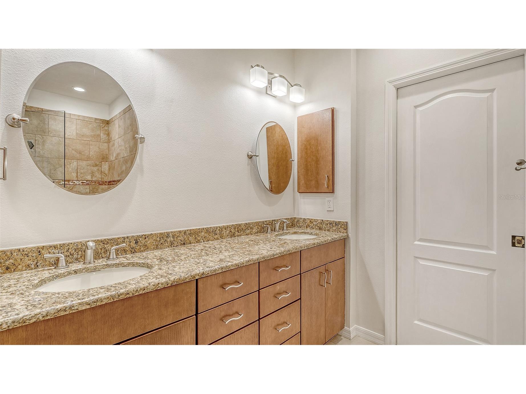 3978 Chatsworth Greene #35 Sarasota FL 34235 A4694418 image11