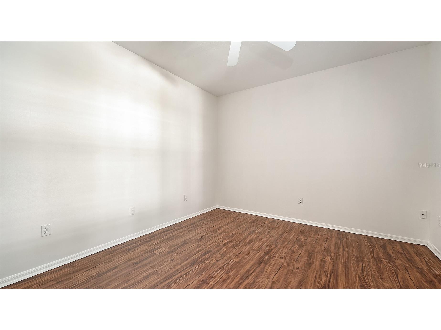 3978 Chatsworth Greene #35 Sarasota FL 34235 A4694418 image16