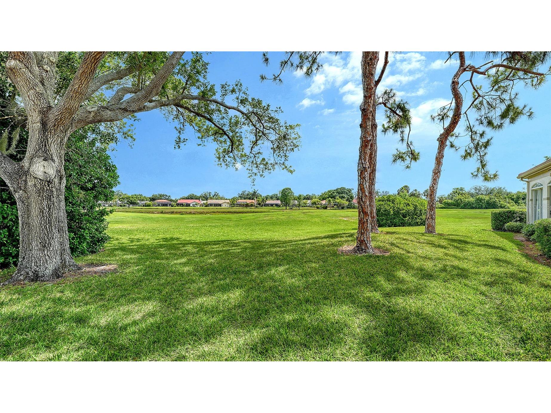 3978 Chatsworth Greene #35 Sarasota FL 34235 A4694418 image4