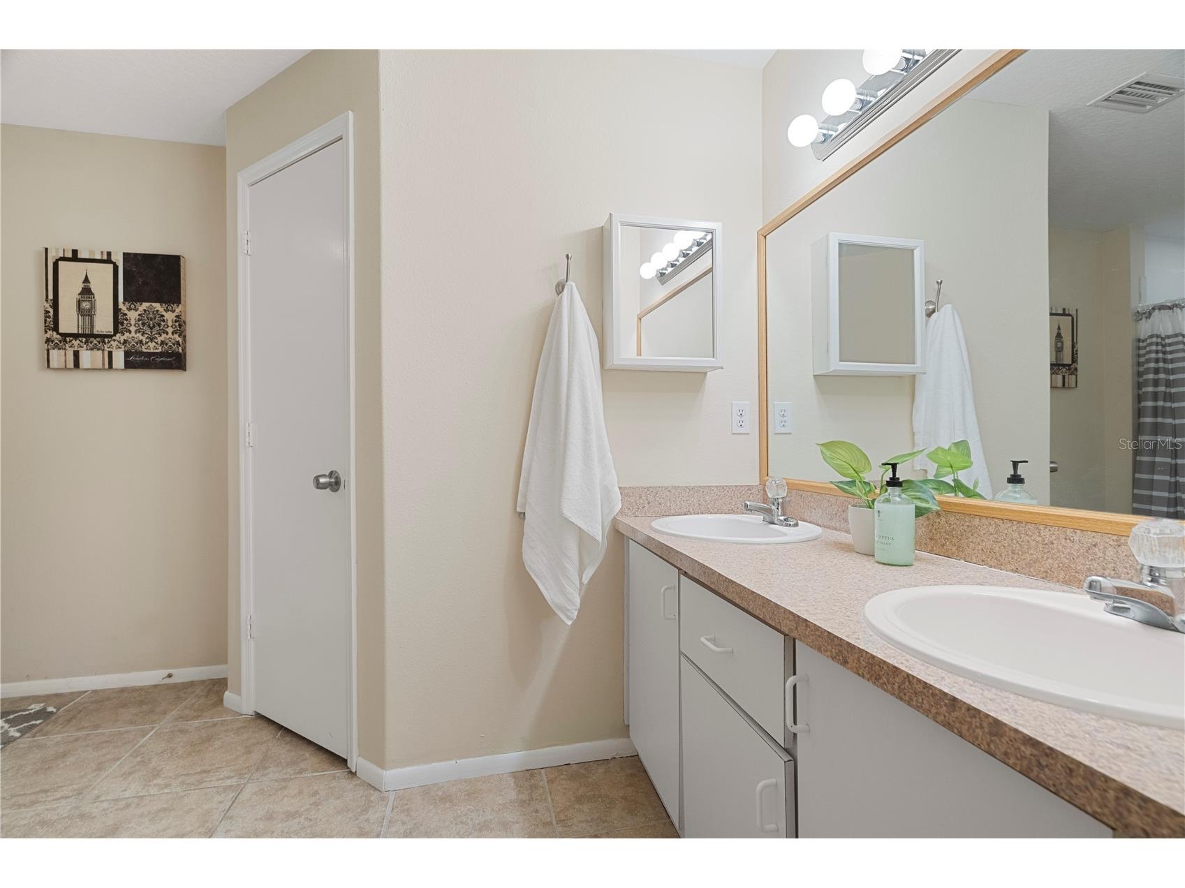 39784 Meadowood Loop Zephyrhills FL 33542 TB8514594 image7