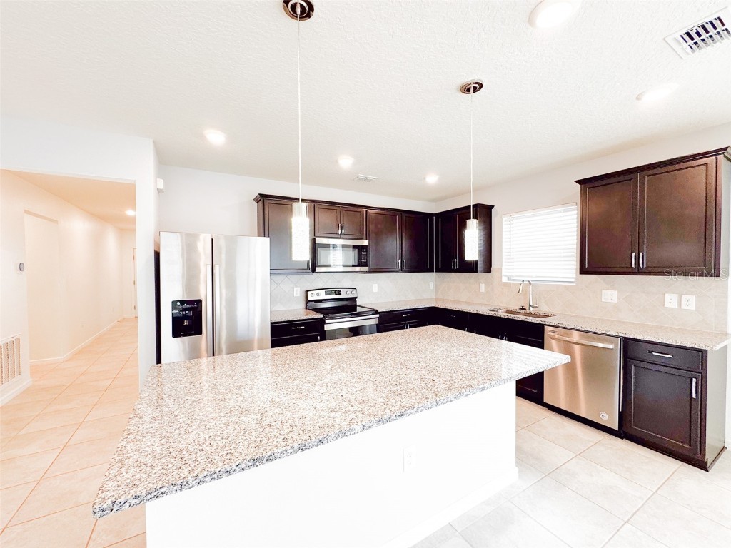 398 Citrus Isle Loop Davenport FL 33837 O6313341 image6