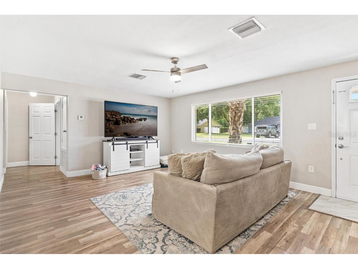 398 Rose Street Umatilla FL 32784 G5100970 image5