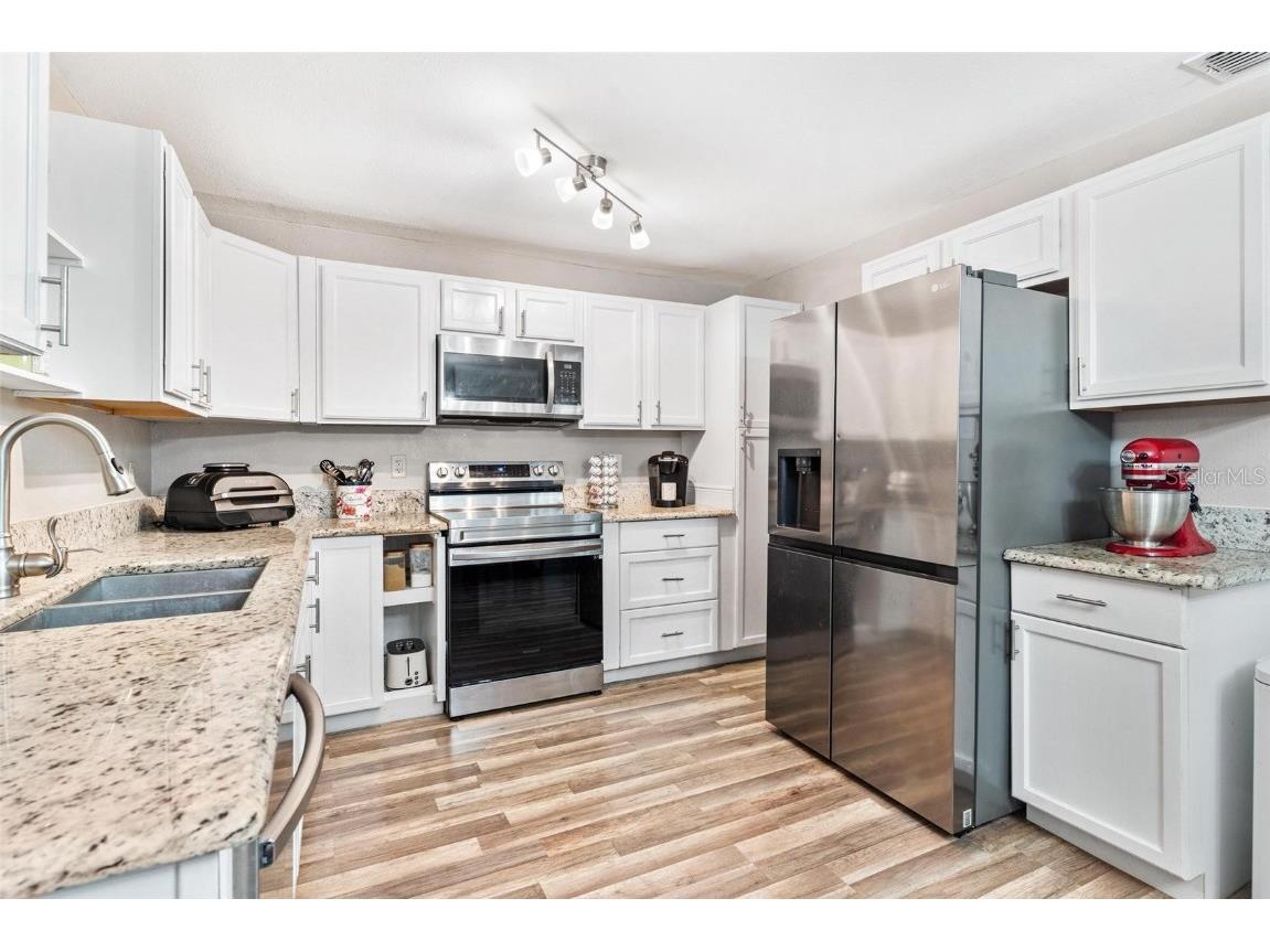 398 Rose Street Umatilla FL 32784 G5100970 image9